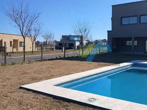 Casa Chalet  en Alquiler en San Pablo, Pilar, G.B.A. Zona Norte