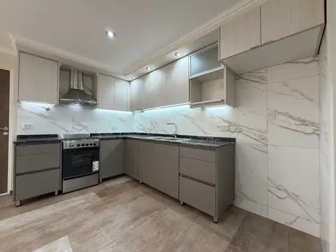 Depto Tipo Casa 5 ambientes con 3 baños