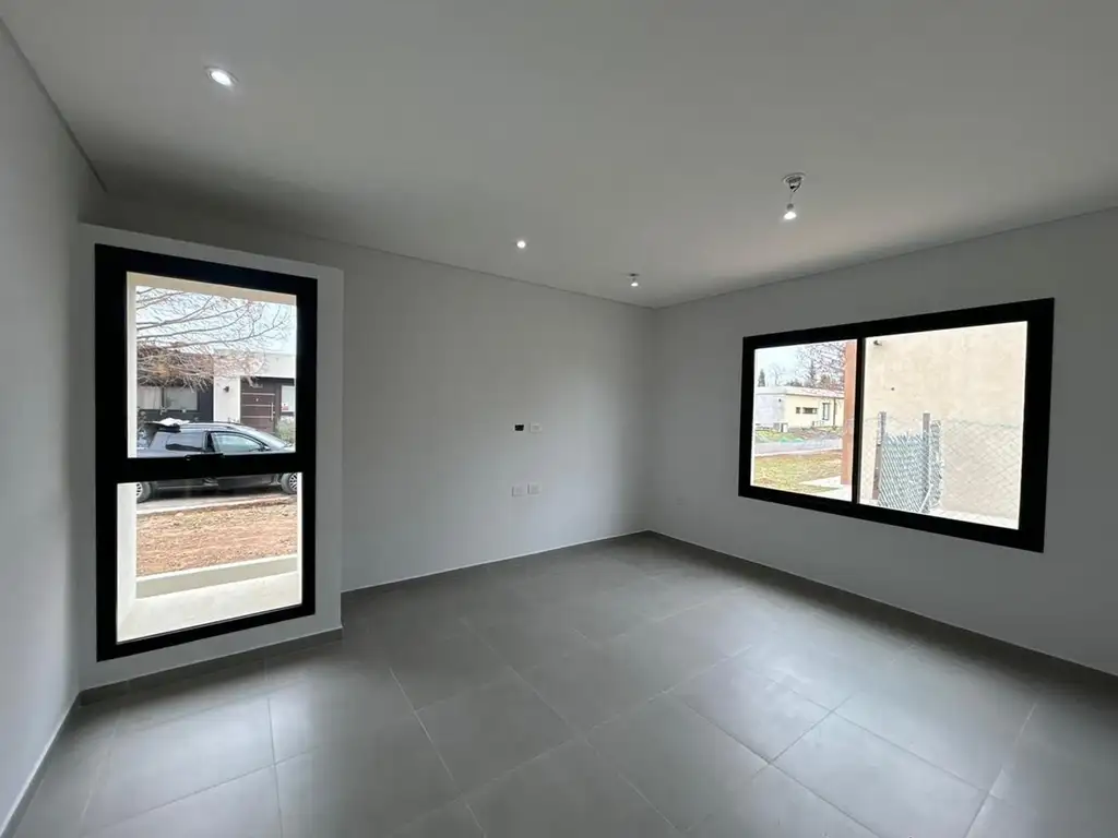 VENTA CASA 4 AMBIENTES EN BARRIO "BRUJAS" PILAR - Foto 23