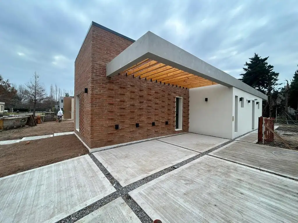 Casa en Brujas de 3 dormitorios