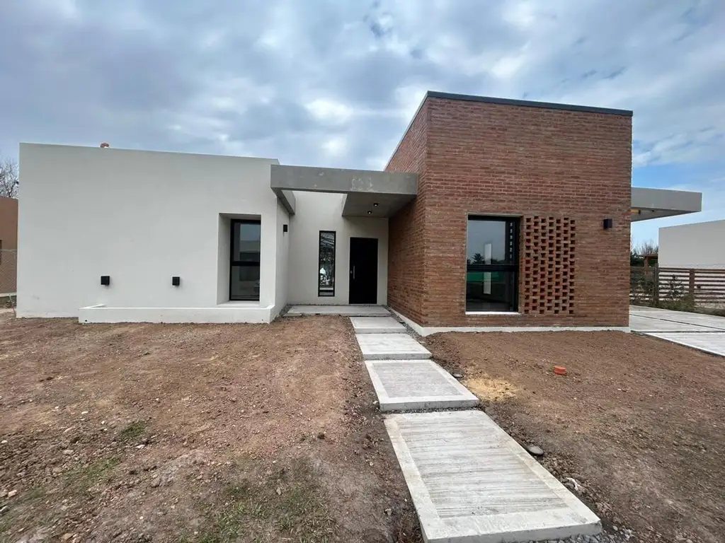 VENTA CASA 4 AMBIENTES EN BARRIO "BRUJAS" PILAR - Foto 33