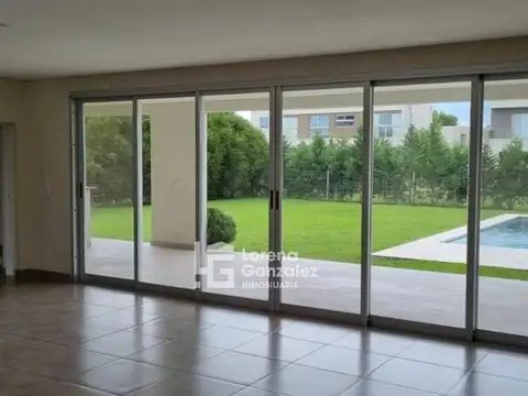 Casa en Venta en Haras Santa María, USD 372.000