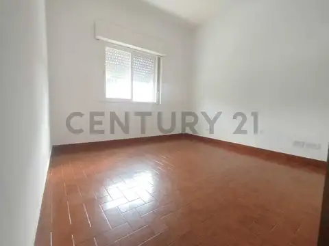 Amado Nervo 800, Piso 0