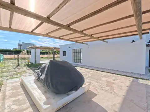 Casa en Venta con 4 cocheras