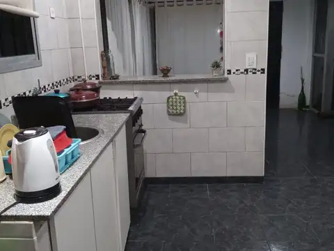 Casa en Venta con 4 cocheras