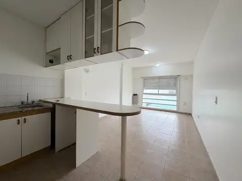Monoambiente en alquiler, La Plata.