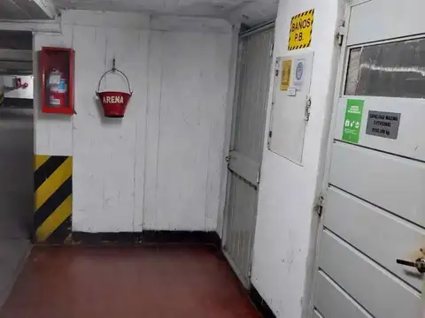 VENTA DE COCHERA EN CORDOBA, CALLE AYACUCHO, ZONA TRIBUNALES