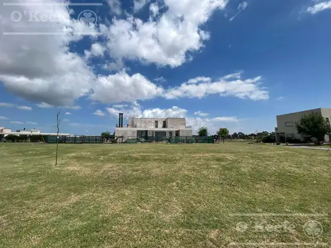 LGN - Lote a laguna en Villalobos 345