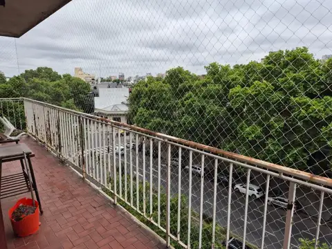 Departamento 4 ambientes con 2 baños