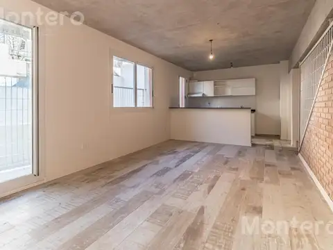 Depto Tipo Casa en Venta de 5 ambientes