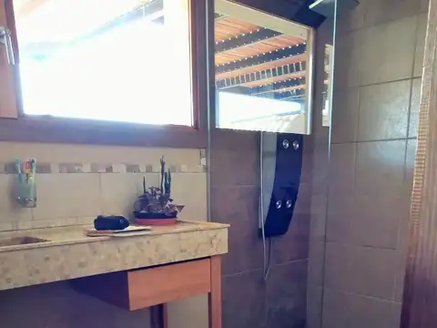 Casa 3 ambientes con 2 baños