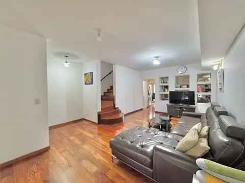 VENTA CASA 4 AMB TERRAZA-JARDIN-ALTILLO-COCHERA