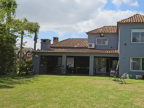 Chalet Moderno Alquiler Anual