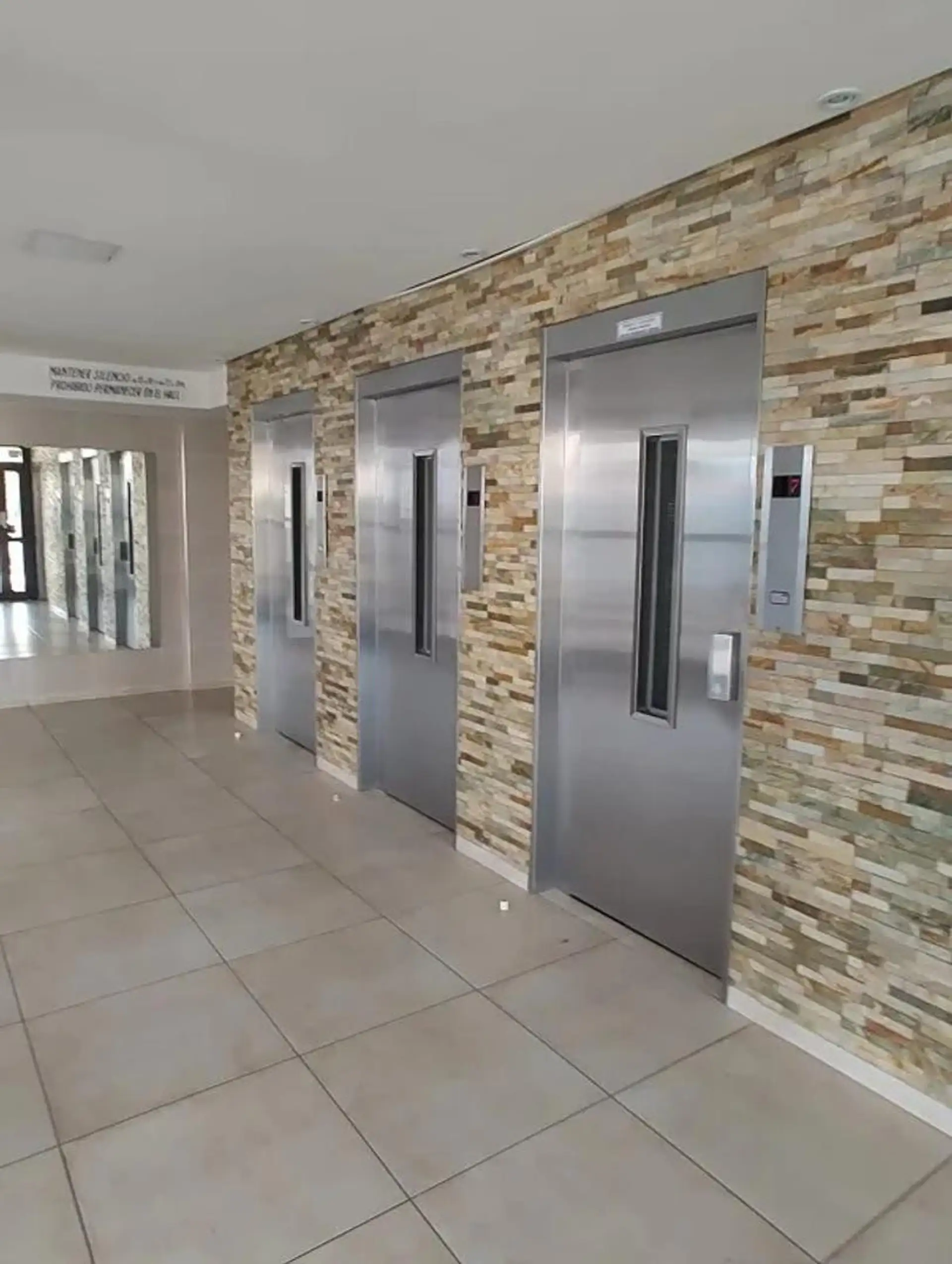 Departamento con vista a Av. Juan B Justo
