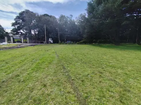 Venta lote en esquina - Acantilados – 445 m