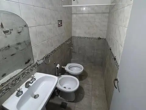 Departamentos 2 amb. Hurlingham con patio