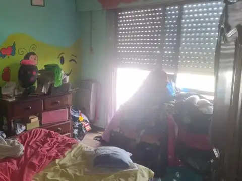 Casa en Morón Norte | a metros del Plaza oeste | 6 ambientes