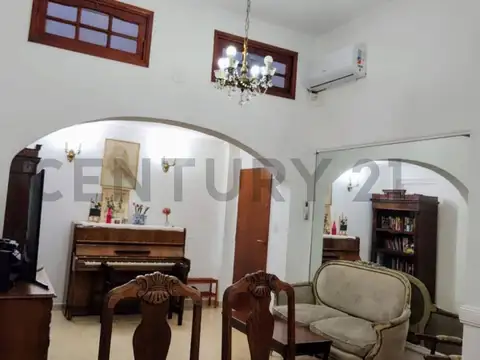 Agüero 1600, Piso 0