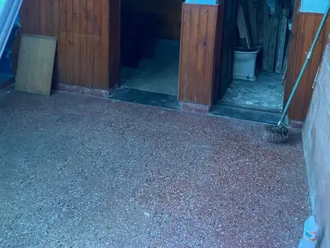 3 UNIDADES EN BLOCK SOBRE LA AV JUAN B.ALBERDI Y POLA