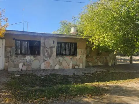 Pedro Vargas 1900, Piso 0