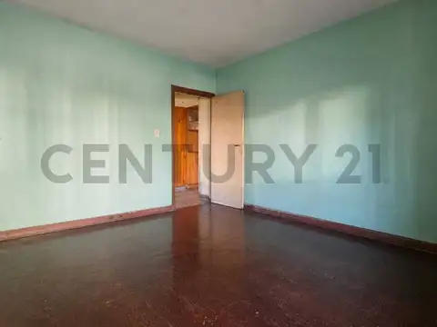 CASA EXCELENTE UBICACION EN GUAYMALLEN