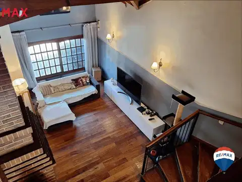 VENTA CASA QUINCHO COCHERA JARDIN ESCALADA LANUS