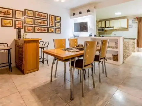 Casa en  Pascual Rosas 1100