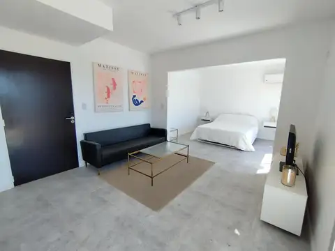 Monoambiente divisible + BALCON + COCHERA