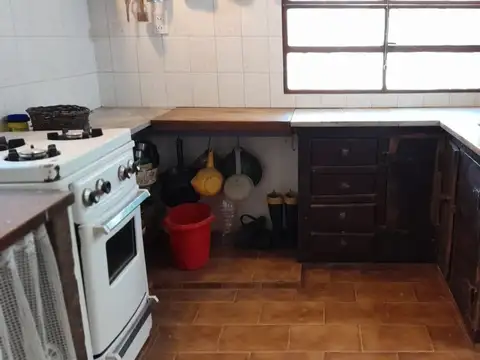 VENTA CASA QUINTA-SOBRE ASFALTO-RANCHOS-PCIA BS AS