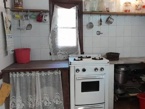 VENTA CASA QUINTA-SOBRE ASFALTO-RANCHOS-PCIA BS AS