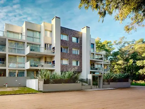 Departamento 2 Dormitorios con Pileta en Alquiler Temporario en Pinamar Zona Centro