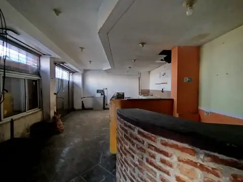 Local comercial en VENTA -Zona San Cristóbal-  