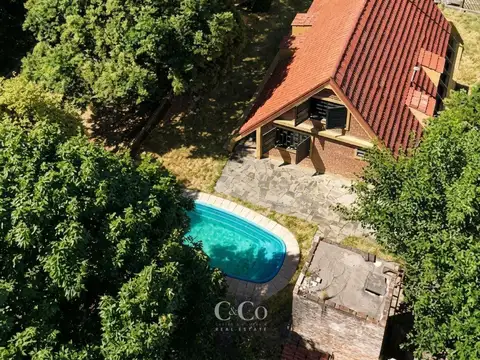 Casa 5 ambientes con 2 baños
