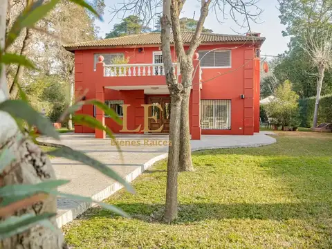 Casa 4 ambientes con 3 baños