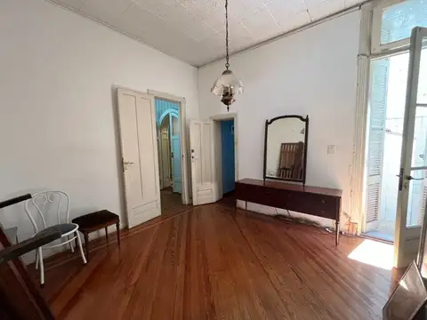 Depto Tipo Casa en Venta 56 años
