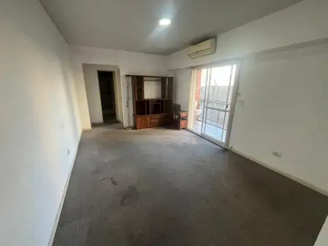 2 AMBIENTES - LUMINOSO - BALCÓN - ESPACIO DE GUARDADO