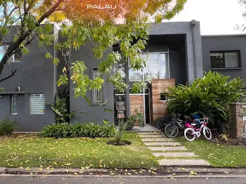 Av. De Los Bosques 1700