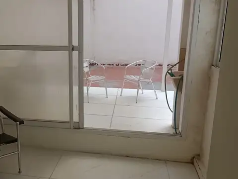Palermo 4 ambientes - US$1600.-/m2 - Cochera cub - Patio muy amplio - Apto Profesionales -