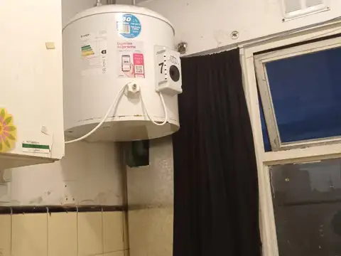 DEPARTAMENTO DE 2 AMBIENTES AL FRENTE CON BALCON