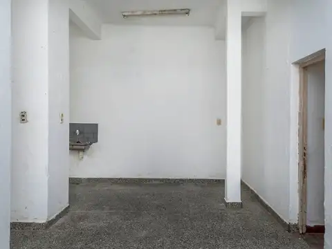 CASA 3 DORMITORIOS C/LOCAL VENTA MACROCENTRO SALTA