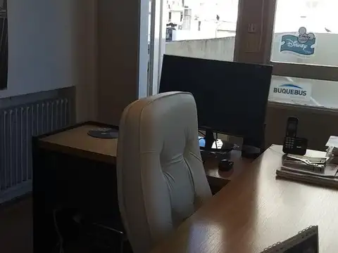 Oficina en Alquiler en Centro, $ 200.000