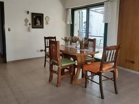 Depto Tipo Casa en Venta de 4 ambientes