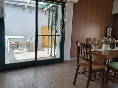 Depto Tipo Casa en Venta 47 años