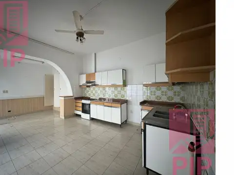 Depto Tipo Casa en Venta en Haedo Norte, USD 160.000