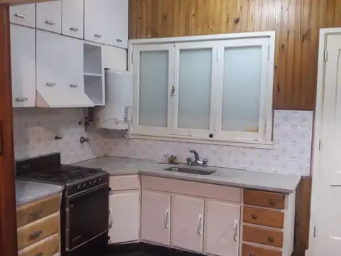 Casa en Alquiler en Jose Leon Suarez, $ 900.000