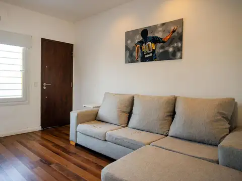 PH en  primero piso por escalera de 3 ambientes