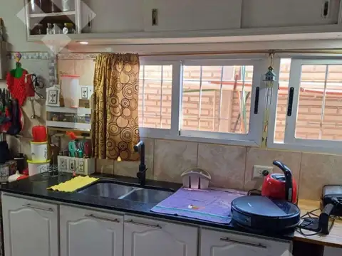 CATRIEL-CASA EN ALQUILER-LOS CIPRESES al 600