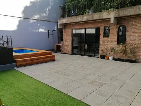 Depto Tipo Casa en Alquiler de 3 dormitorios