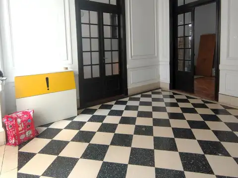 Depto Tipo Casa en Alquiler de 4 ambientes