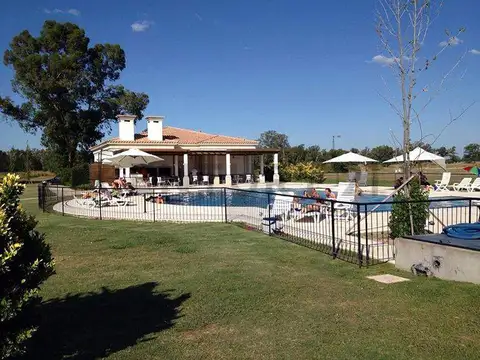 Venta de Lote en Pinares Country Club, Exaltación de la Cruz                               ...